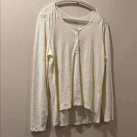 Garnet Hill Tops - Garnet Hill Women's Cream Long Sleeve Top - medium- organic linen